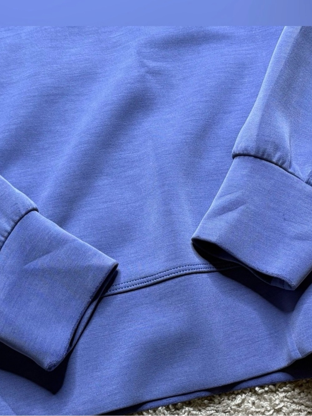 Lululemon Women’s Perfectly Oversized Softstreme Cropped Crew - Picture 6 of 7